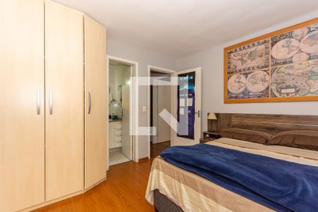 Casa para alugar com 312m², 3 quartos e 4 vagas Casa para alugar com 312m², 3 quartos e 4 vagasQuarto 3 - Suíte