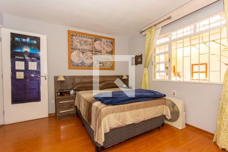 Casa para alugar com 312m², 3 quartos e 4 vagas Casa para alugar com 312m², 3 quartos e 4 vagasQuarto 3 - Suíte