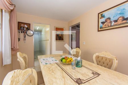 Casa para alugar com 312m², 3 quartos e 4 vagas Casa para alugar com 312m², 3 quartos e 4 vagasCopa