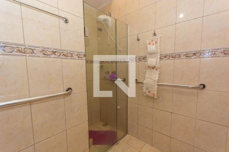 Casa para alugar com 312m², 3 quartos e 4 vagas Casa para alugar com 312m², 3 quartos e 4 vagasBanheiro Social