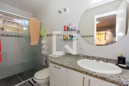 Casa para alugar com 312m², 3 quartos e 4 vagas Casa para alugar com 312m², 3 quartos e 4 vagasBanheiro da Suíte