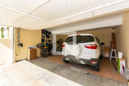 Casa para alugar com 312m², 3 quartos e 4 vagas Casa para alugar com 312m², 3 quartos e 4 vagasGaragem