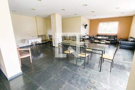 Apartamento para alugar com 58m², 2 quartos e 1 vaga Apartamento para alugar com 58m², 2 quartos e 1 vagaÁrea comum - Salão de festas