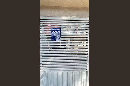 Apartamento à venda com 180m², 3 quartos e 2 vagas Apartamento à venda com 180m², 3 quartos e 2 vagasPlaca