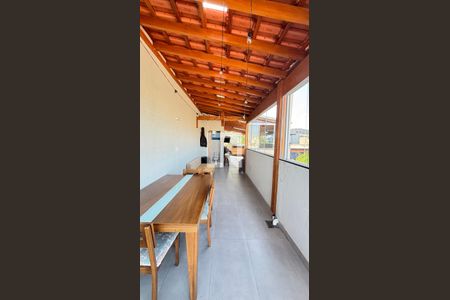 Apartamento à venda com 180m², 3 quartos e 2 vagas Apartamento à venda com 180m², 3 quartos e 2 vagasCobertura