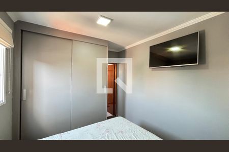 Apartamento à venda com 180m², 3 quartos e 2 vagas Apartamento à venda com 180m², 3 quartos e 2 vagasSuite