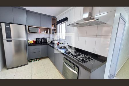 Apartamento à venda com 180m², 3 quartos e 2 vagas Apartamento à venda com 180m², 3 quartos e 2 vagasCozinha