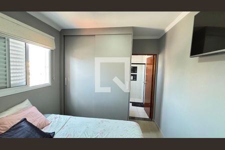 Apartamento à venda com 180m², 3 quartos e 2 vagas Apartamento à venda com 180m², 3 quartos e 2 vagasSuite