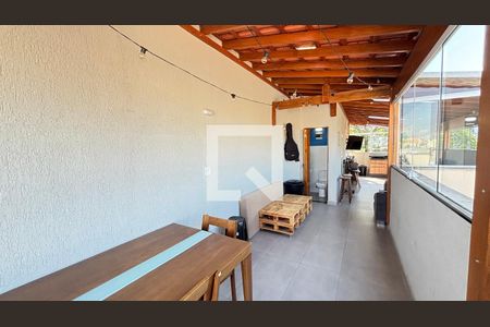 Apartamento à venda com 180m², 3 quartos e 2 vagas Apartamento à venda com 180m², 3 quartos e 2 vagasCobertura