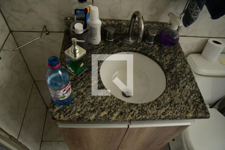 Banheiro de apartamento para alugar com 2 quartos, 55m² em Jardim Caiapiá, Cotia