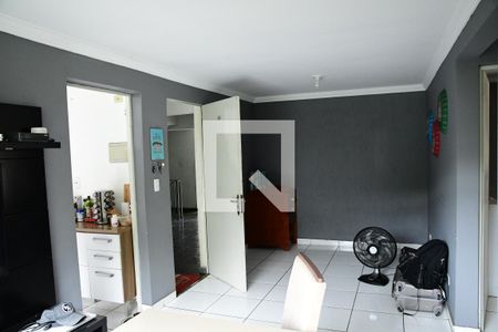 Sala de apartamento para alugar com 2 quartos, 55m² em Jardim Caiapiá, Cotia