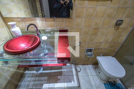 Casa à venda com 360m², 3 quartos e 4 vagasBanheiro social