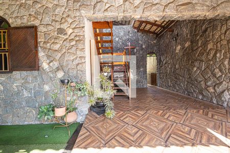 Casa à venda com 360m², 3 quartos e 4 vagasVagas de garagem