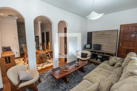 Sala de casa à venda com 3 quartos, 360m² em Jardim Guanabara, Belo Horizonte