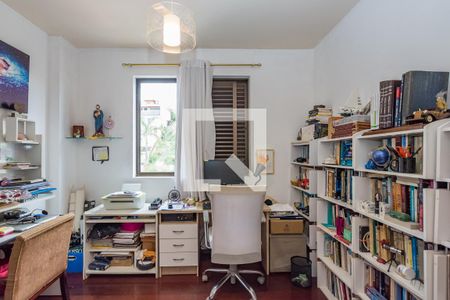 Apartamento à venda com 180m², 3 quartos e 2 vagasQuarto 2