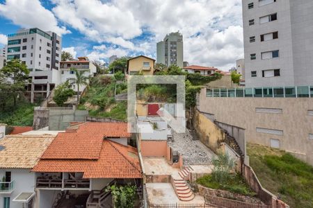 Apartamento à venda com 180m², 3 quartos e 2 vagasQuarto 2