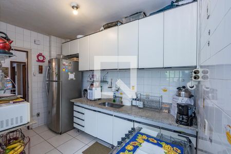 Apartamento à venda com 180m², 3 quartos e 2 vagasCozinha