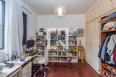 Apartamento à venda com 180m², 3 quartos e 2 vagasQuarto 2