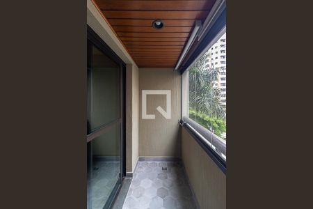 Apartamento para alugar com 77m², 1 quarto e 1 vagaVaranda