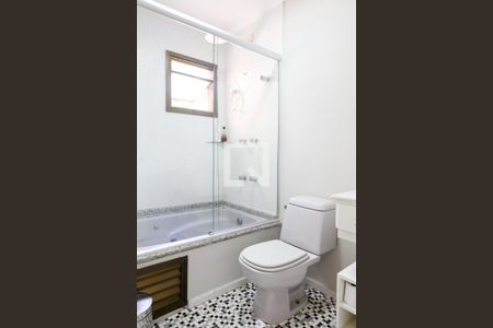 Apartamento à venda com 120m², 3 quartos e 3 vagasBanheiro da Suite