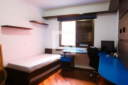 Apartamento à venda com 120m², 3 quartos e 3 vagasQuarto 2