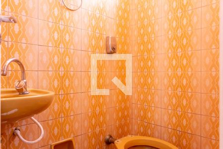 Lavabo de casa para alugar com 4 quartos, 180m² em Vila Moraes, São Paulo