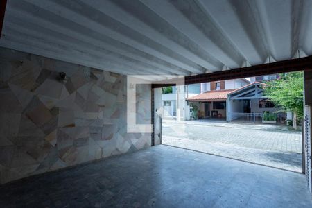 Casa para alugar com 180m², 4 quartos e 2 vagas Casa para alugar com 180m², 4 quartos e 2 vagasGaragem