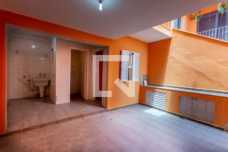Casa para alugar com 180m², 4 quartos e 2 vagas Casa para alugar com 180m², 4 quartos e 2 vagasQuintal/Lavanderia