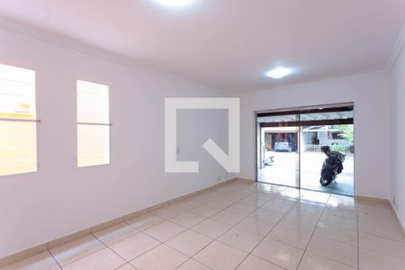 Sala de casa para alugar com 4 quartos, 180m² em Vila Moraes, São Paulo
