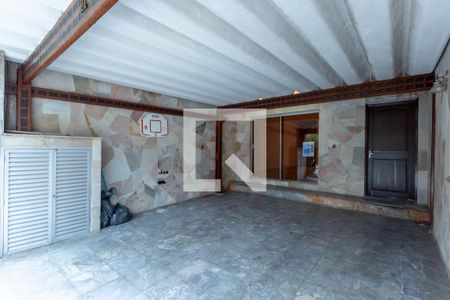 Casa para alugar com 180m², 4 quartos e 2 vagas Casa para alugar com 180m², 4 quartos e 2 vagasGaragem