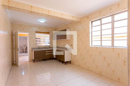 Casa para alugar com 180m², 4 quartos e 2 vagas Casa para alugar com 180m², 4 quartos e 2 vagasCozinha