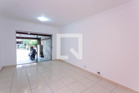 Sala de casa para alugar com 4 quartos, 180m² em Vila Moraes, São Paulo