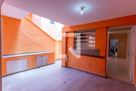 Casa para alugar com 180m², 4 quartos e 2 vagas Casa para alugar com 180m², 4 quartos e 2 vagasQuintal/Lavanderia