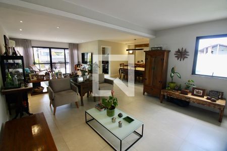 Apartamento à venda com 307m², 4 quartos e 3 vagasSala