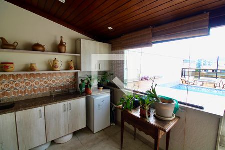 Apartamento à venda com 307m², 4 quartos e 3 vagasArea De Lazer