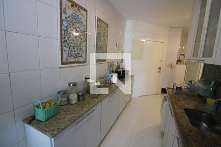 Apartamento à venda com 307m², 4 quartos e 3 vagasCozinha