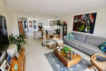 Apartamento à venda com 307m², 4 quartos e 3 vagasSala