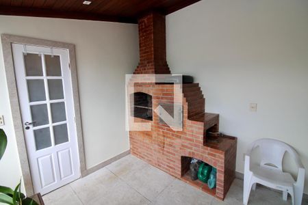 Apartamento à venda com 307m², 4 quartos e 3 vagasChurrasqueira