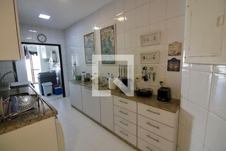 Apartamento à venda com 307m², 4 quartos e 3 vagasCozinha