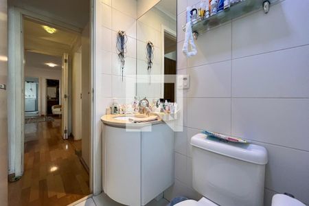 Apartamento à venda com 108m², 3 quartos e 2 vagasBanheiro do Quarto 1