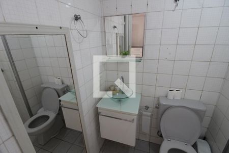 Banheiro de apartamento para alugar com 2 quartos, 38m² em Vila Antonieta, São Paulo
