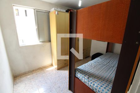 Quarto 2 de apartamento para alugar com 2 quartos, 38m² em Vila Antonieta, São Paulo