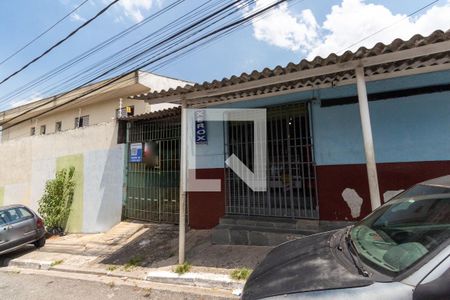 Casa à venda com 401m², 2 quartos e 2 vagasFachada