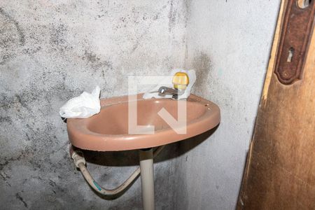 Casa à venda com 401m², 2 quartos e 2 vagasLavabo