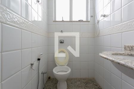 Banheiro de apartamento para alugar com 1 quarto, 50m² em Anchieta, Belo Horizonte