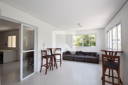 Apartamento à venda com 83m², 2 quartos e 3 vagas Apartamento à venda com 83m², 2 quartos e 3 vagasÁrea comum - Salão de festas