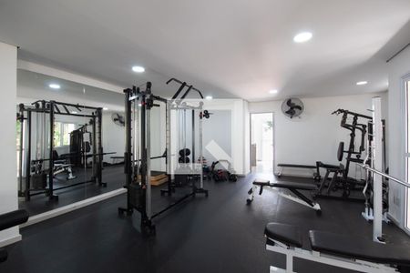 Apartamento à venda com 83m², 2 quartos e 3 vagas Apartamento à venda com 83m², 2 quartos e 3 vagasÁrea comum - Academia