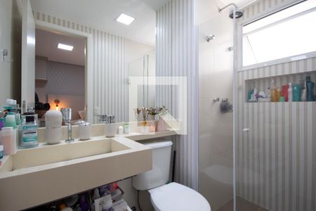 Apartamento à venda com 83m², 2 quartos e 3 vagas Apartamento à venda com 83m², 2 quartos e 3 vagasBanheiro da Suíte 2