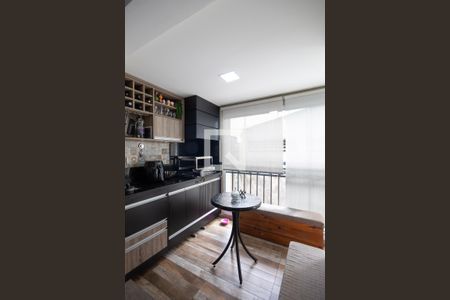 Apartamento à venda com 83m², 2 quartos e 3 vagas Apartamento à venda com 83m², 2 quartos e 3 vagasSacada