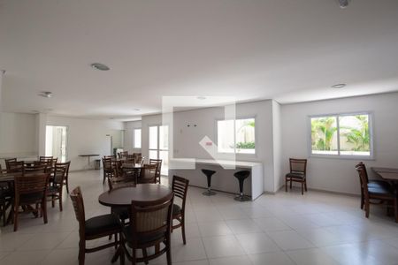 Apartamento à venda com 83m², 2 quartos e 3 vagas Apartamento à venda com 83m², 2 quartos e 3 vagasÁrea comum - Salão de festas